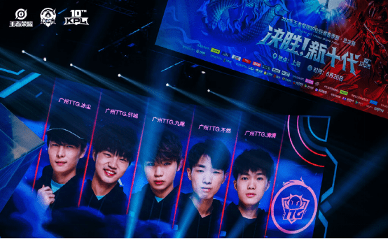 默默工作的 默默工作的