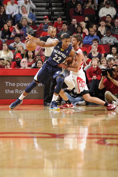 一方面为球 一方面为球