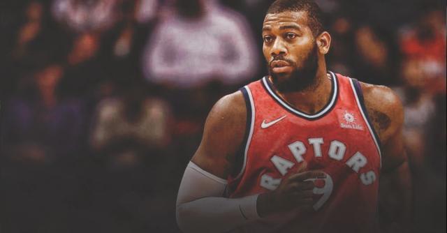 小维尼在左 小维尼在左